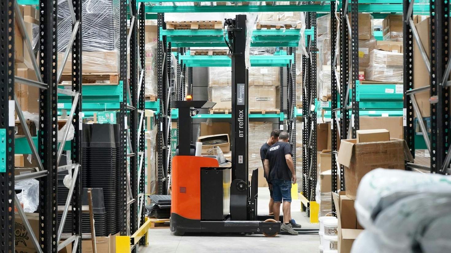 Proven Strategies to Cut Commercial Fleet Maintenance Costs